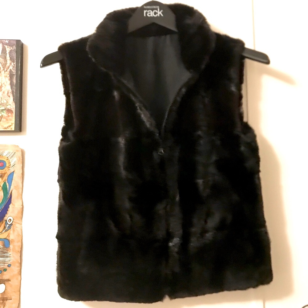 $2350 Reversible Mink Fur Vest Rare Find - Small